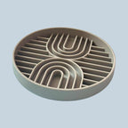 2-in-1 Slow-Feeder Futternapf und Lecksteinmatte aus Silikon für Hunde und Katzen