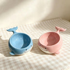 Keramik Katzenschüssel mit Wal-Design, erhöht, schräg, blau-rosa, auslaufsicher